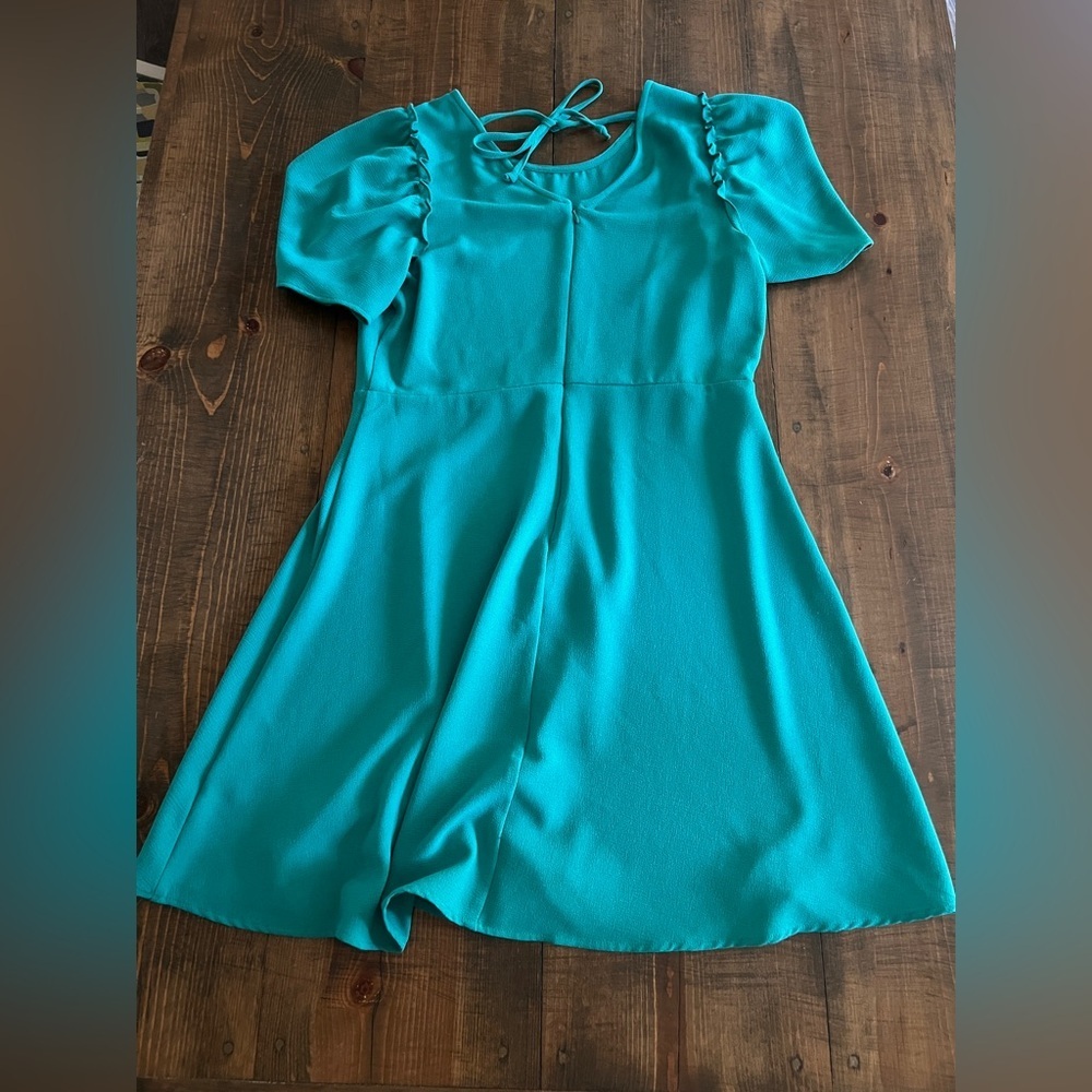 Bobeau Green Midi Dress